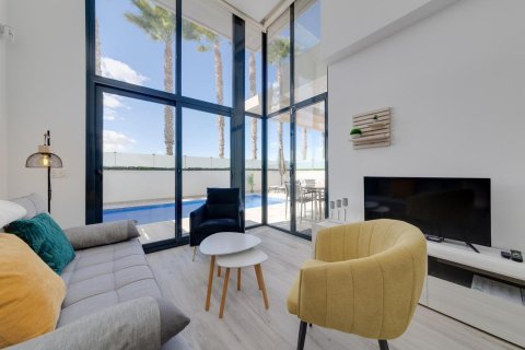 Willa w La Zenia, Alicante, Hiszpania 3 sypialnie, 120 mkw. nr 151052 – zdjęcie 8