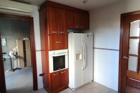 Talo myytävänä Olerdola, Barcelona, Espanja, 5 makuuhuonetta, 655 m2 No. 154068 - kuva 11