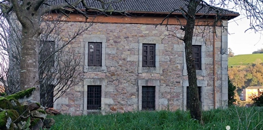 Dom w Santa Maria de Cayon, Cantabria, Hiszpania 9 sypialni, 1000 mkw. nr 154065