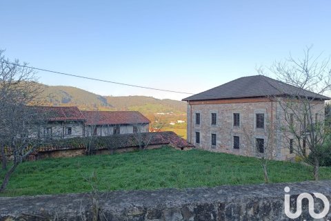 Dom w Santa Maria de Cayon, Cantabria, Hiszpania 9 sypialni, 1000 mkw. nr 154065 – zdjęcie 2