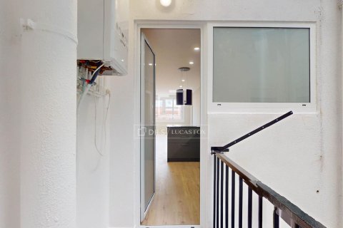 Apartment à vendre à Barcelona, Espagne, 3 chambres, 66 m2 No. 152185 - photo 14