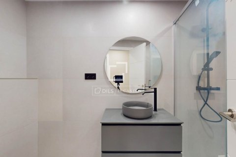 Apartment à vendre à Barcelona, Espagne, 3 chambres, 66 m2 No. 152185 - photo 24