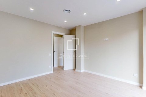 Apartment à vendre à Barcelona, Espagne, 3 chambres, 66 m2 No. 152185 - photo 17