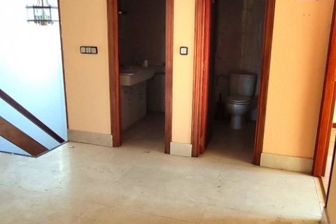 Commercial property for sale in Santovenia de la Valdoncina, Leon, Spain 1839 sq.m. No. 153770 - photo 10