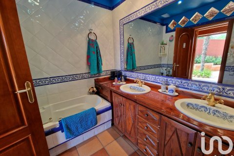 Продажа дома в Балагуэр, Лерида, Испания 6 спален, 1924м2 №153768 - фото 29