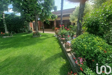 Продажа дома в Балагуэр, Лерида, Испания 6 спален, 1924м2 №153768 - фото 6