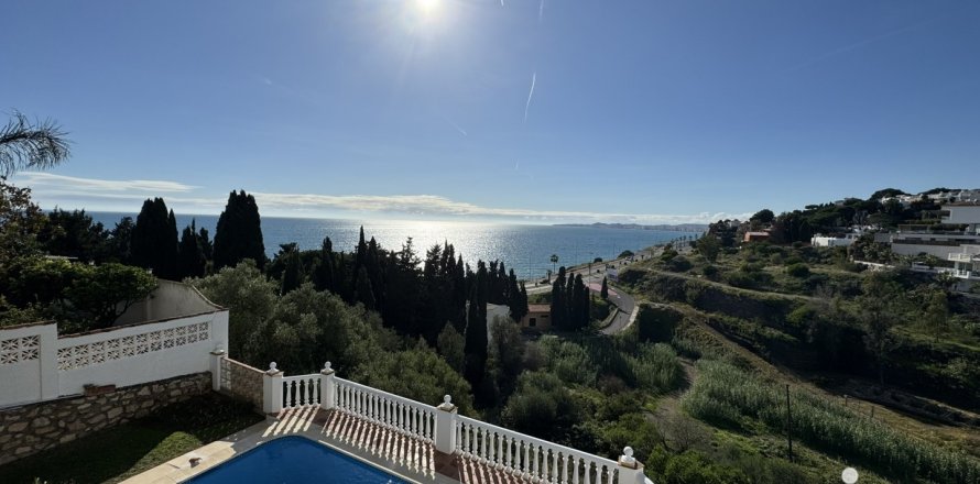 Hus i Benalmadena, Malaga, Spanien 4 sovrum, 765 kvm. Nr. 153765