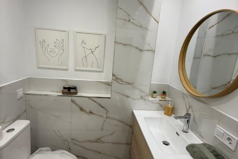 Apartment for sale Valencia, Spain 4 bedrooms, 102 sq.m. No. 133327 - photo 9