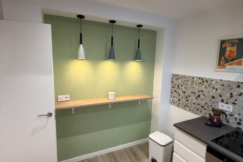 Apartment for sale Valencia, Spain 4 bedrooms, 102 sq.m. No. 133327 - photo 2