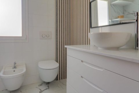 Villa till salu Alicante, Spanien 4 sovrum, 230 kvm. Nr. 133331 - foto 18