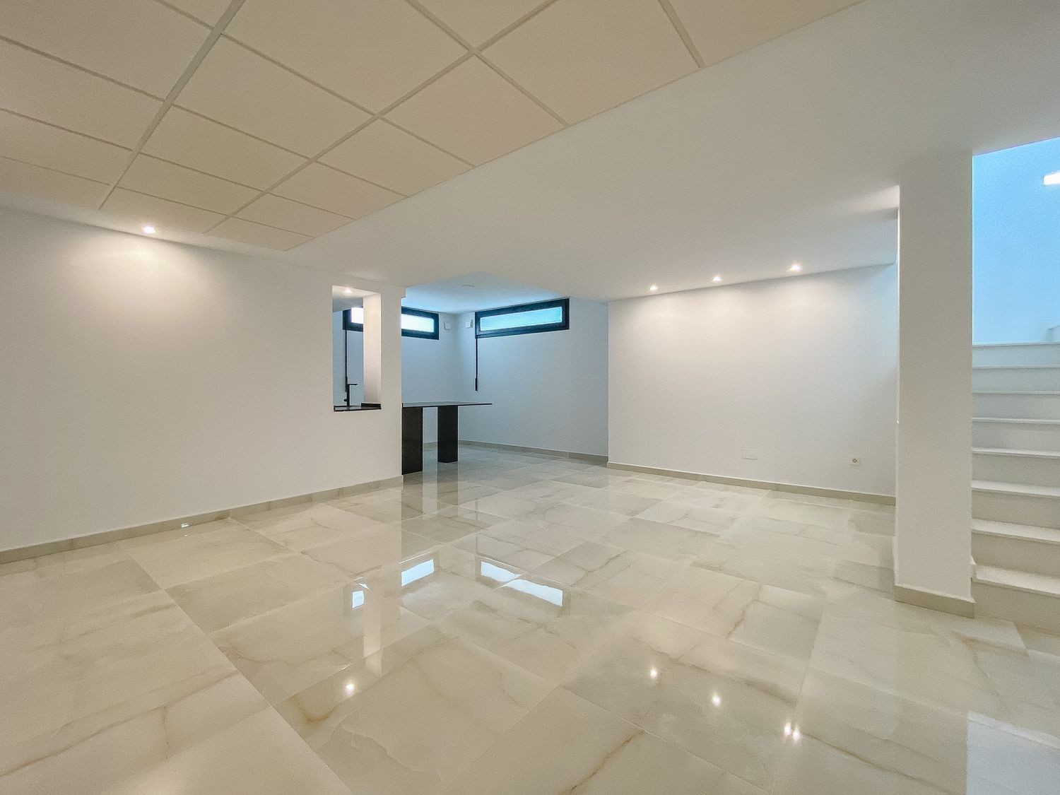 Villa en Torrevieja, Alicante, España 4 dormitorios, 219 m2 No. 133333