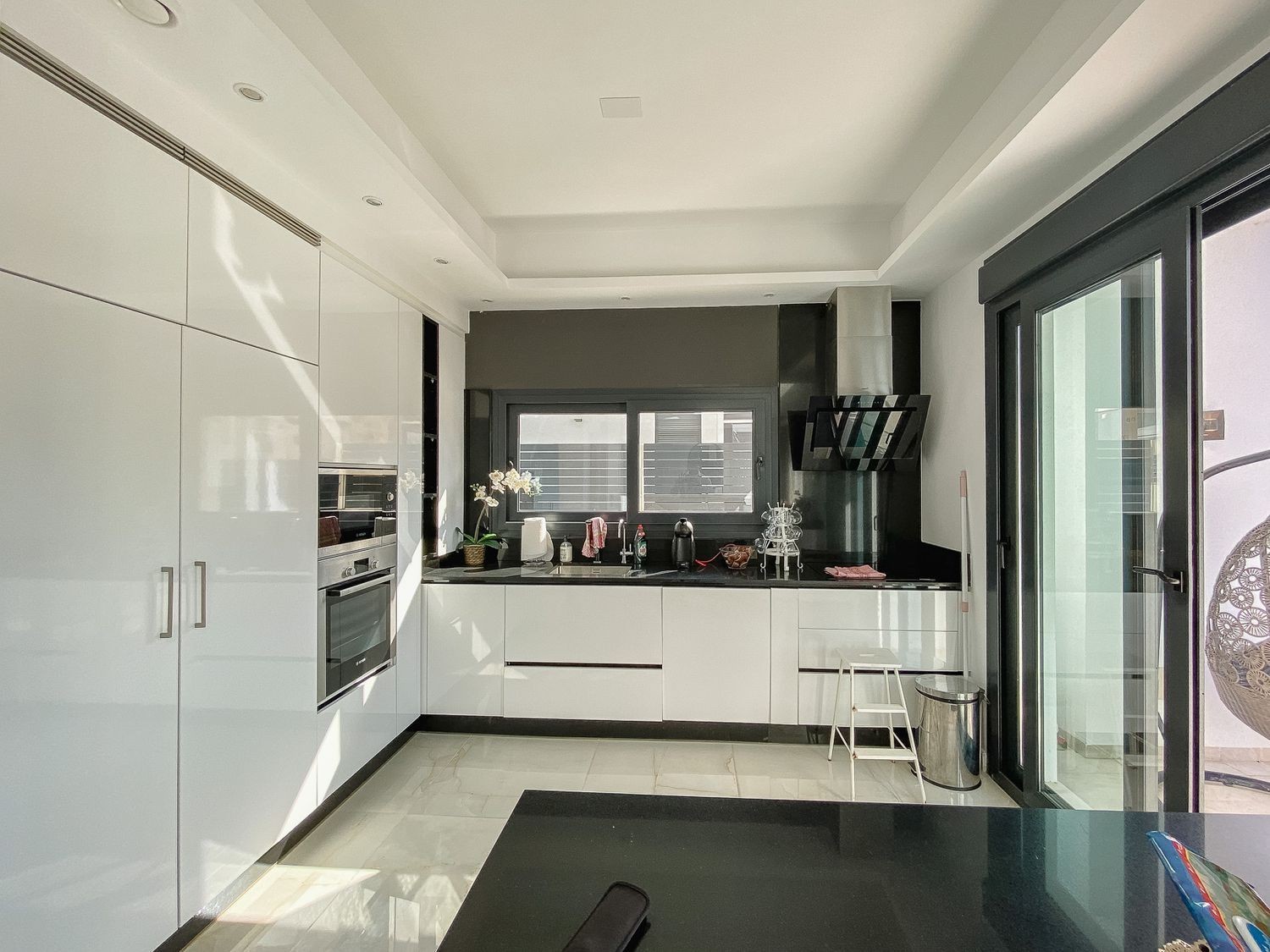 Villa en Torrevieja, Alicante, España 4 dormitorios, 219 m2 No. 133333