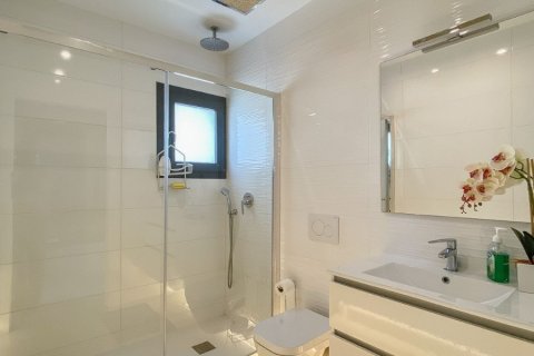 Villa till salu Torrevieja, Alicante, Spanien 4 sovrum, 219 kvm. Nr. 133333 - foto 17