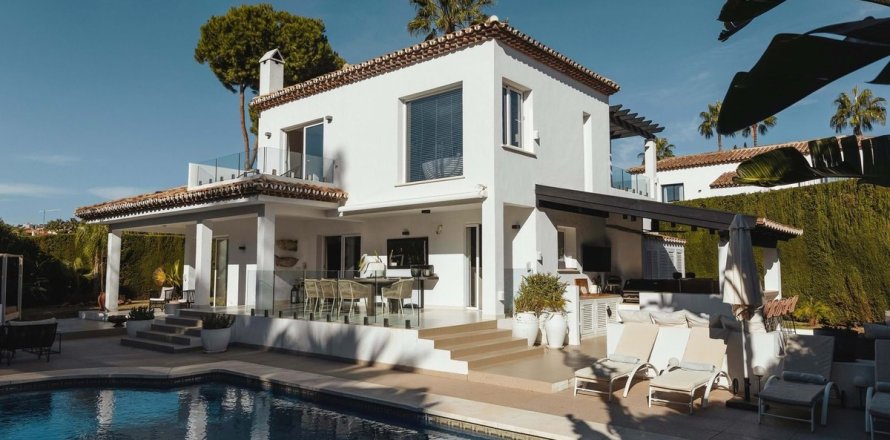 Villa Marbella, Málaga, España 4 dormitorios, 224 m2 No. 138315