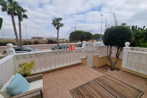 Apartment for sale Los Alcazares, Murcia, Spain 3 bedrooms,  No. 113823 - photo 7