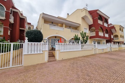 Apartment for sale Los Alcazares, Murcia, Spain 3 bedrooms,  No. 113823 - photo 1