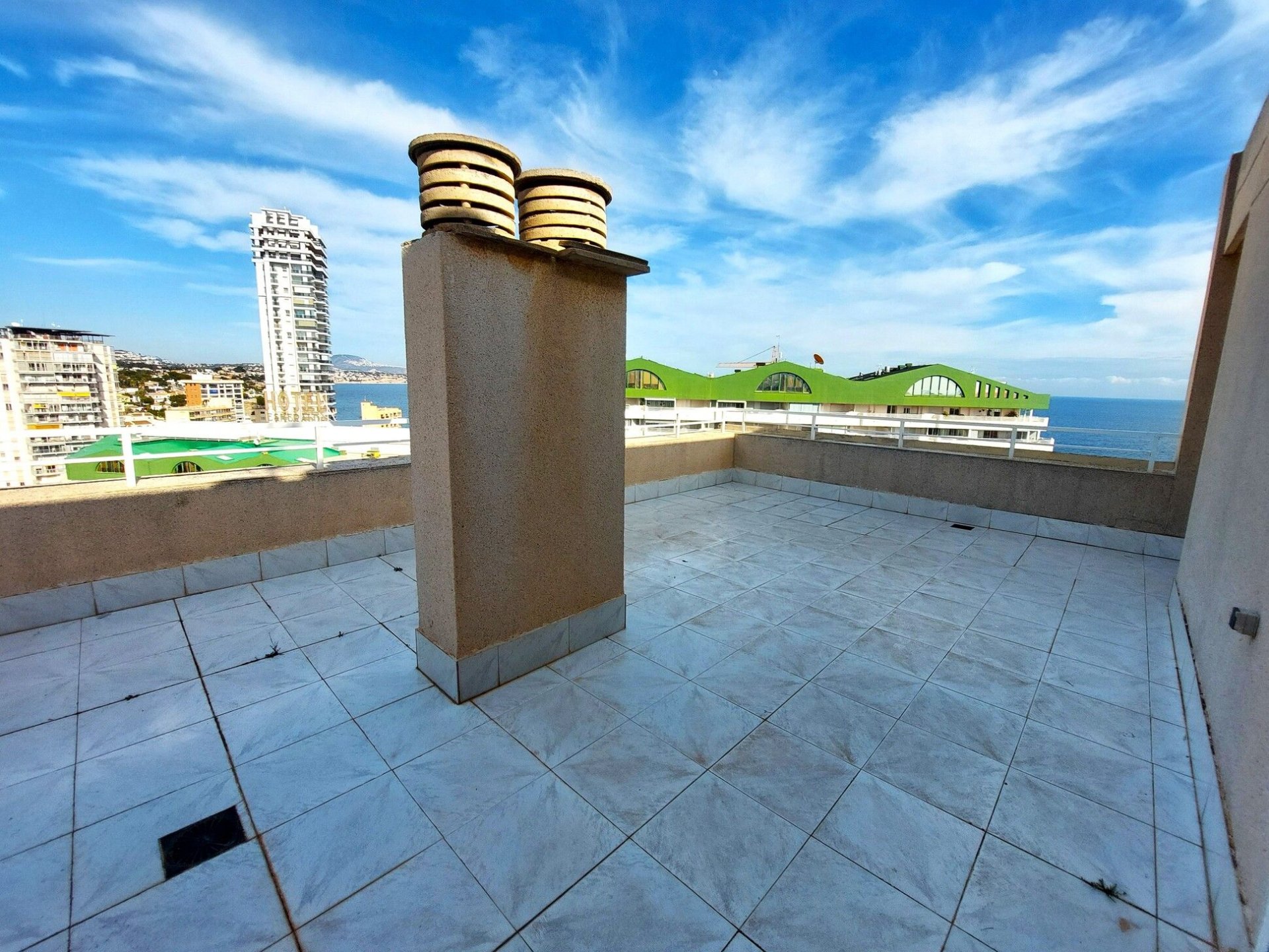 Huoneisto Calpe, Alicante, Espanja 3 makuuhuonetta, 300 m2 No. 112061