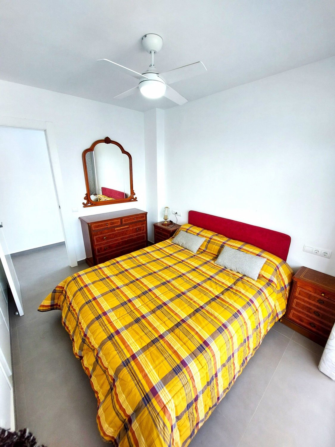 Huoneisto Calpe, Alicante, Espanja 3 makuuhuonetta, 300 m2 No. 112061