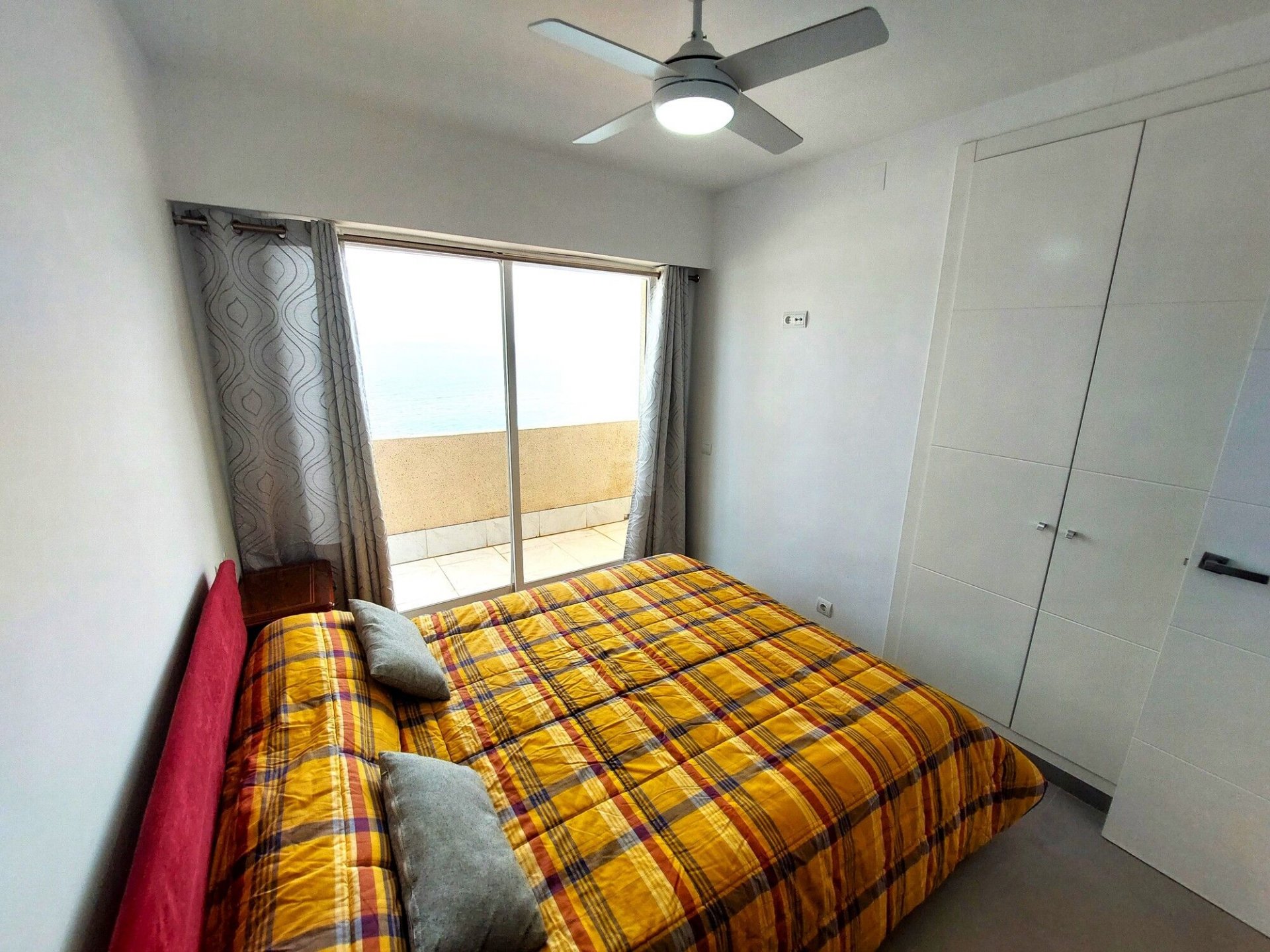 Huoneisto Calpe, Alicante, Espanja 3 makuuhuonetta, 300 m2 No. 112061