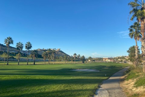 Villa en venta en Alicante, España 3 dormitorios, 237 m2 No. 112079 - foto 20