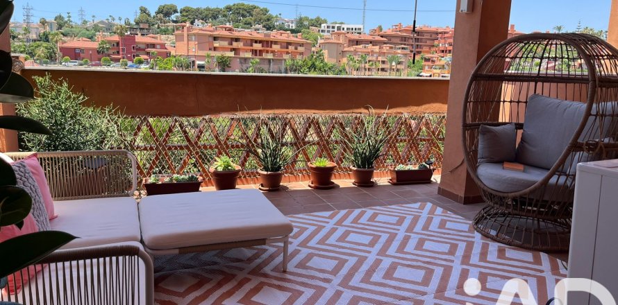 Huoneisto Marbella, Malaga, Espanja 2 makuuhuonetta, 133 m2 No. 152319