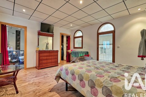 House for sale in Pego, Alicante, Spain 5 bedrooms, 248 sq.m. No. 152315 - photo 9