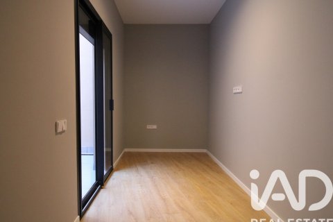Apartament w Sant Feliu de Llobregat, Barcelona, Hiszpania 3 sypialnie, 98 mkw. nr 152318 – zdjęcie 13