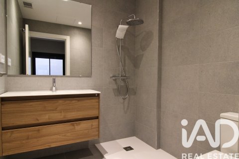 Apartament w Sant Feliu de Llobregat, Barcelona, Hiszpania 3 sypialnie, 98 mkw. nr 152318 – zdjęcie 12