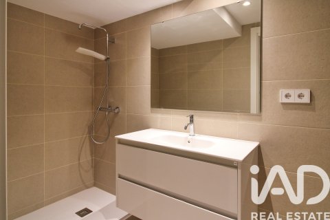 Apartament w Sant Feliu de Llobregat, Barcelona, Hiszpania 3 sypialnie, 98 mkw. nr 152318 – zdjęcie 15