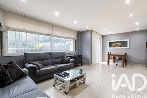 Casa adosada en venta en La Roca del Vallès, Barcelona, España 4 dormitorios, 220 m2 No. 152320 - foto 24
