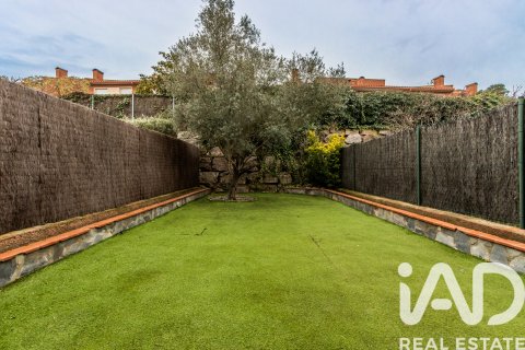 Casa adosada en venta en La Roca del Vallès, Barcelona, España 4 dormitorios, 220 m2 No. 152320 - foto 8