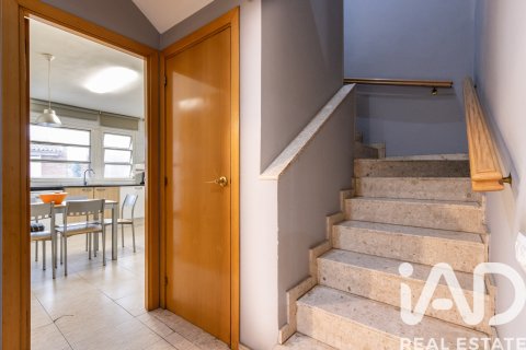 Casa adosada en venta en La Roca del Vallès, Barcelona, España 4 dormitorios, 220 m2 No. 152320 - foto 26
