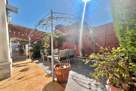 Villa till salu Los Balcones, Alicante, Spanien 3 sovrum, 180 kvm. Nr. 139487 - foto 17
