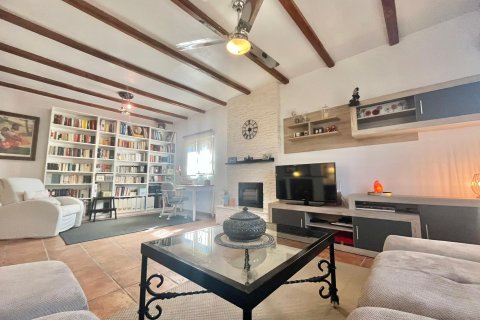 Villa till salu Los Balcones, Alicante, Spanien 3 sovrum, 180 kvm. Nr. 139487 - foto 21