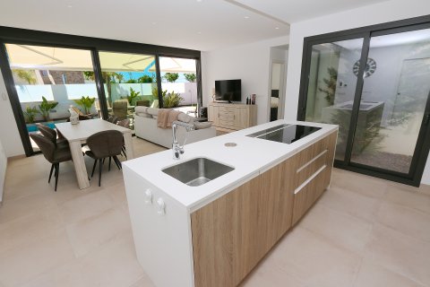 Villa till salu Pilar de la Horadada, Alicante, Spanien 3 sovrum, 106 kvm. Nr. 139483 - foto 21