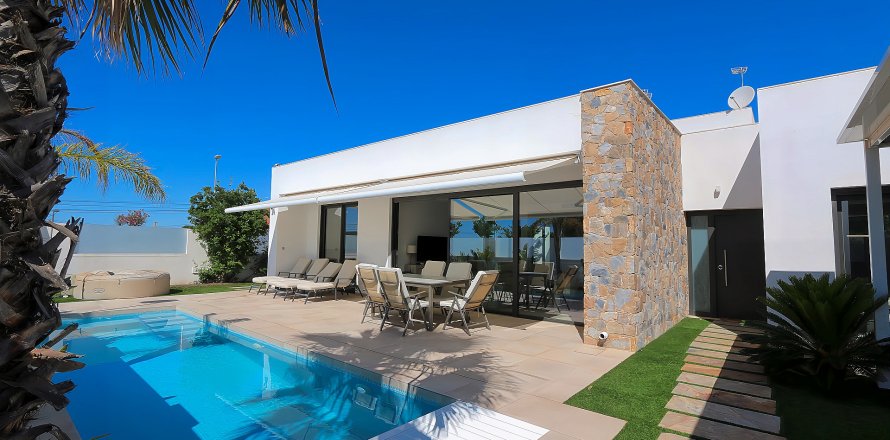 Villa Pilar de la Horadada, Alicante, Spanien 3 sovrum, 106 kvm. Nr. 139483