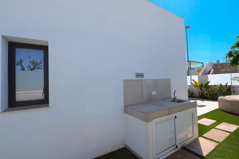 Villa till salu Pilar de la Horadada, Alicante, Spanien 3 sovrum, 106 kvm. Nr. 139483 - foto 9