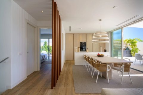 Продажа виллы в Сан-Мигель-де-Салинас, Аликанте, Испания 5 спален, 241м2 №139485 - фото 10