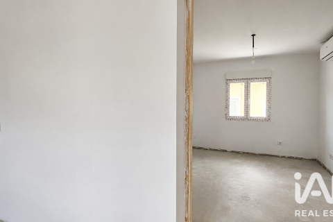 Продажа квартиры в Мадрид, Испания 3 спальни, 74м2 №195094 - фото 17
