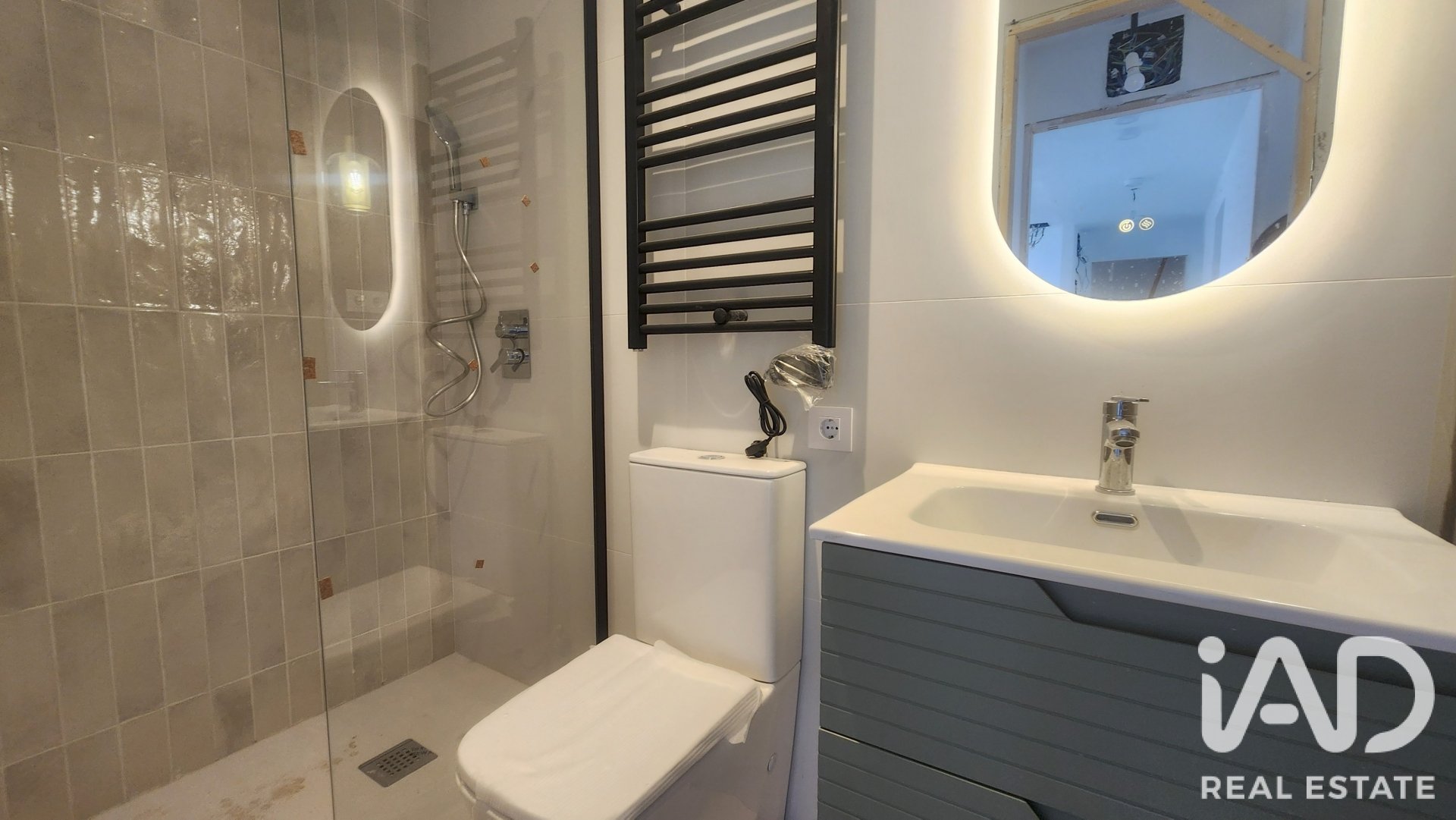 Apartment à Madrid, Espagne 3 chambres, 74 m2 No. 195094
