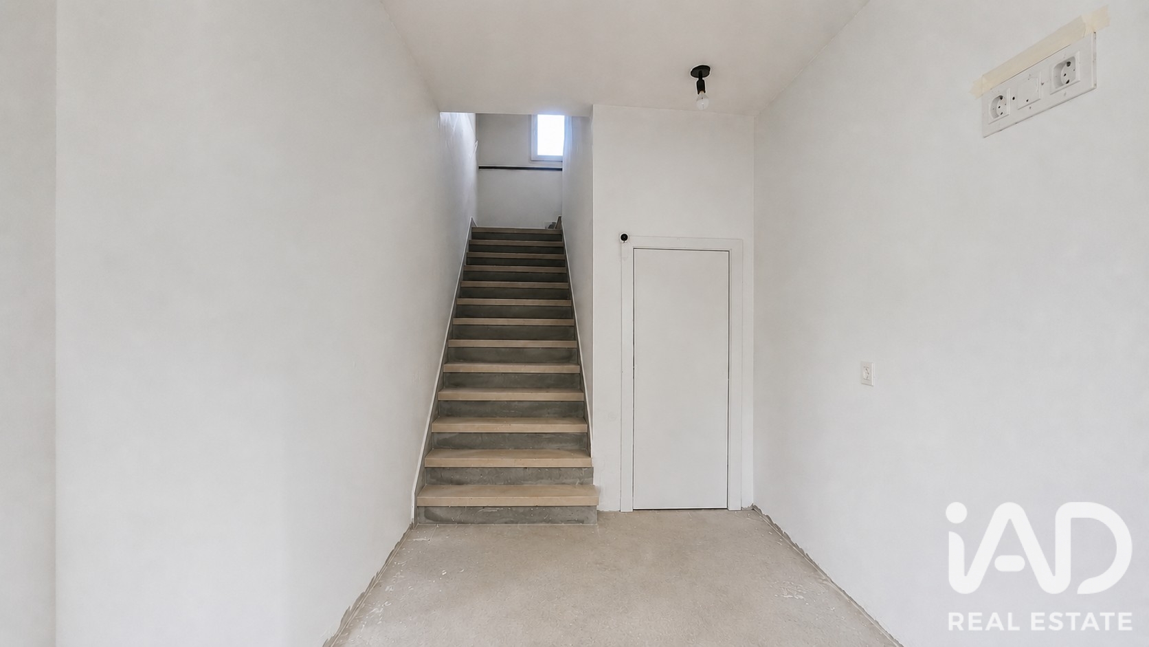 Apartment à Madrid, Espagne 3 chambres, 74 m2 No. 195094