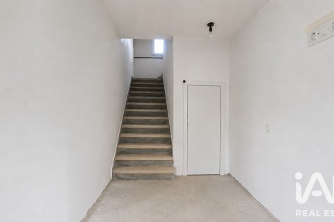 Продажа квартиры в Мадрид, Испания 3 спальни, 74м2 №195094 - фото 20