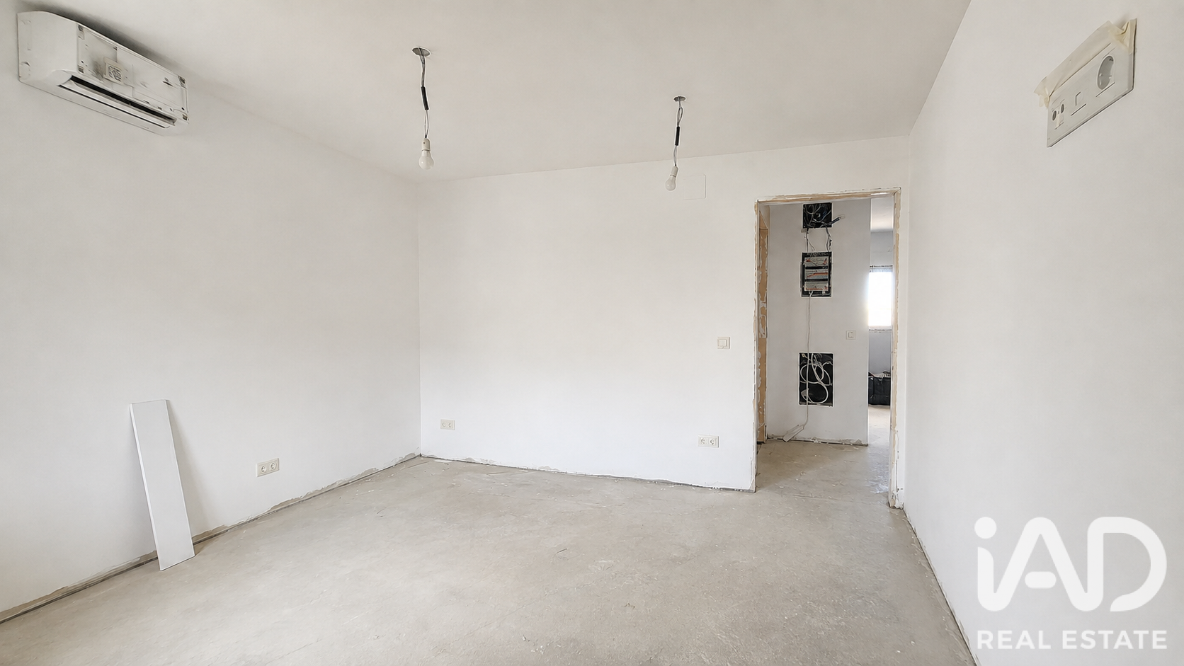 Apartment à Madrid, Espagne 3 chambres, 74 m2 No. 195094