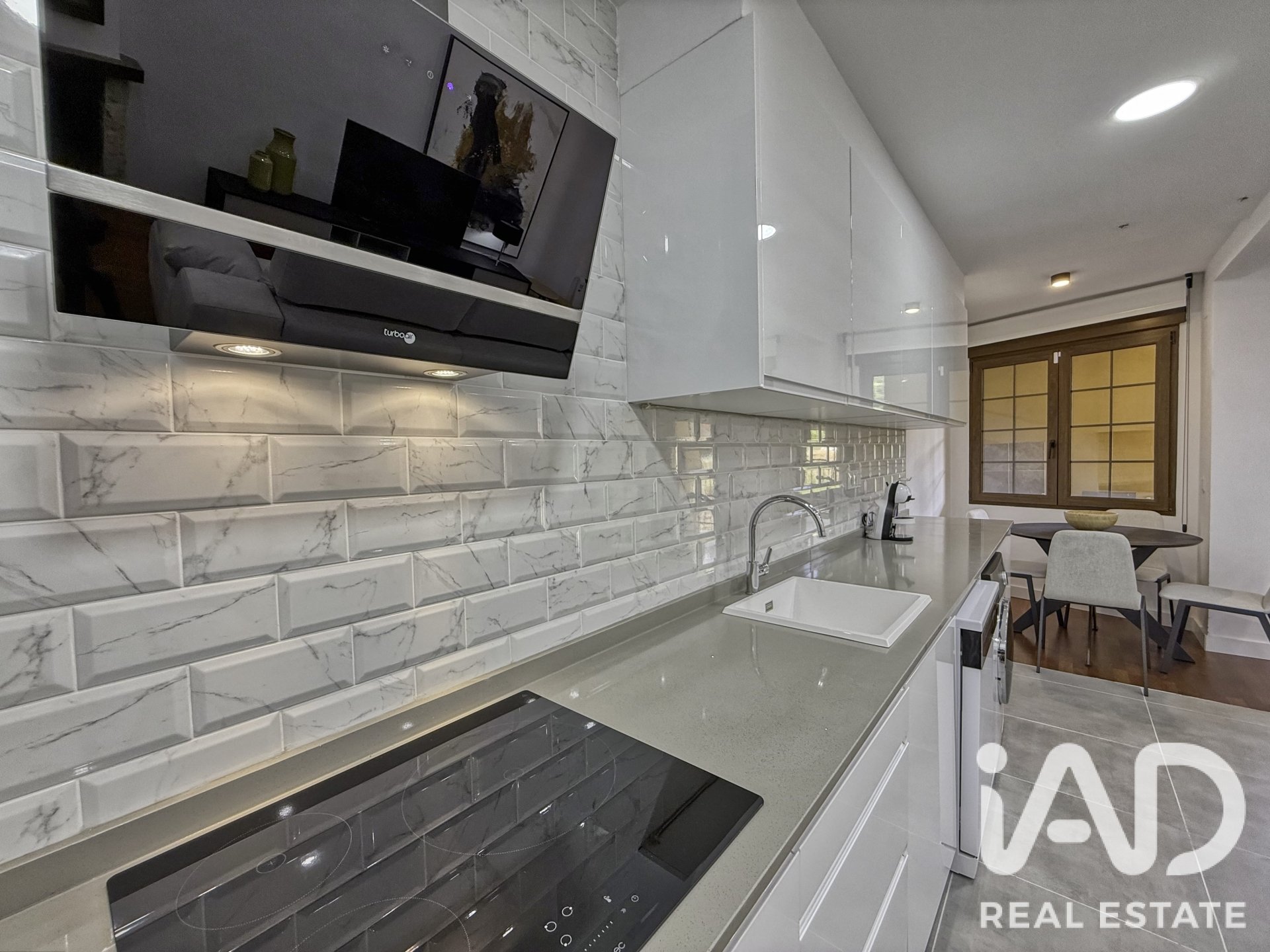Bliźniak w Teruel, Hiszpania 3 sypialnie, 104 mkw. nr 195088