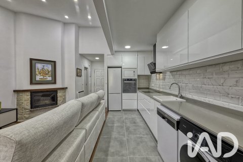 Продажа дуплекса в Теруэль, Испания 3 спальни, 104м2 №195088 - фото 23