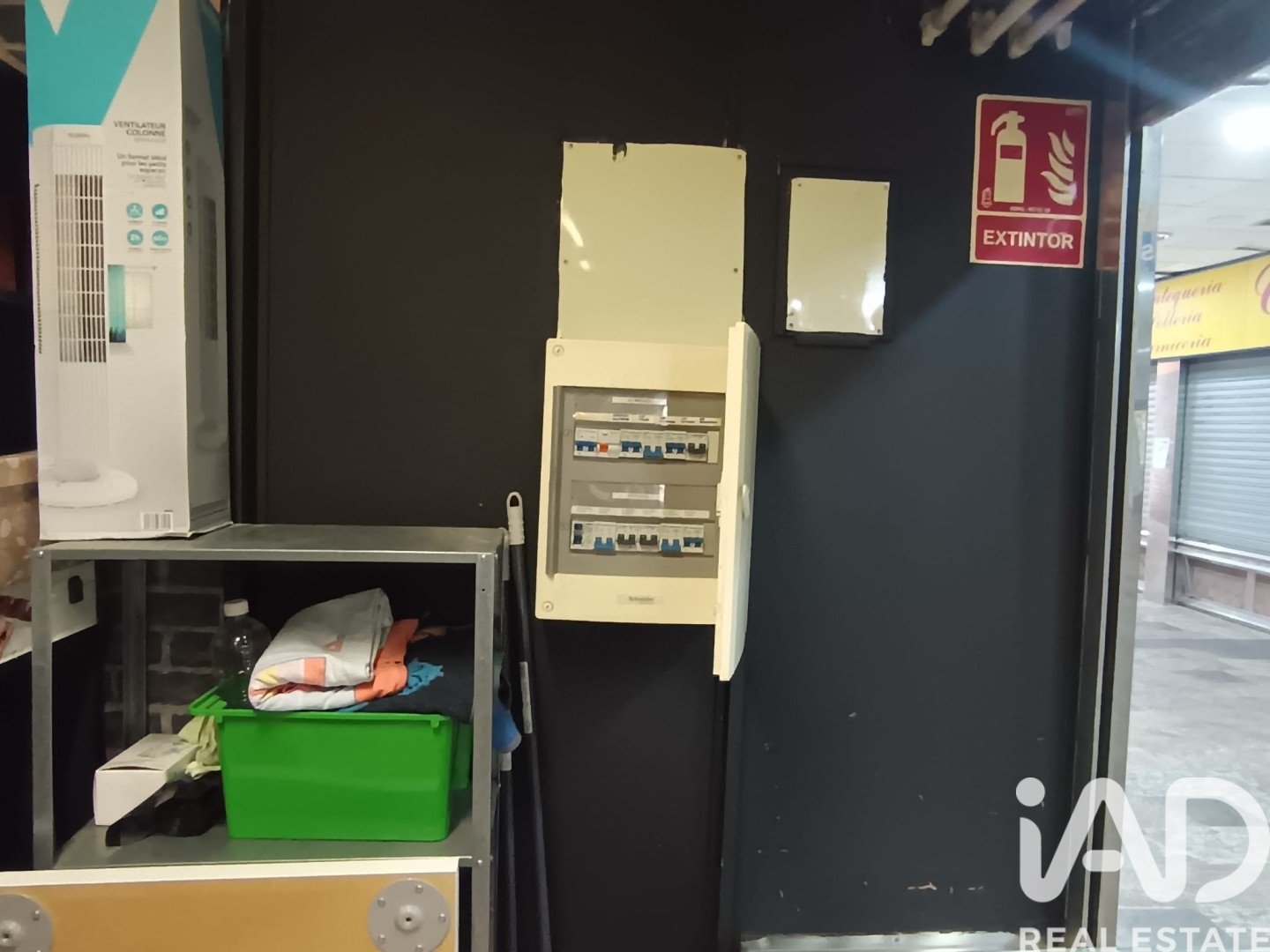 Commercial property à Parla, Madrid, Espagne 30 m2 No. 195089