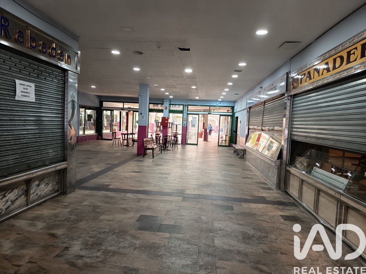 Commercial property à Parla, Madrid, Espagne 30 m2 No. 195089
