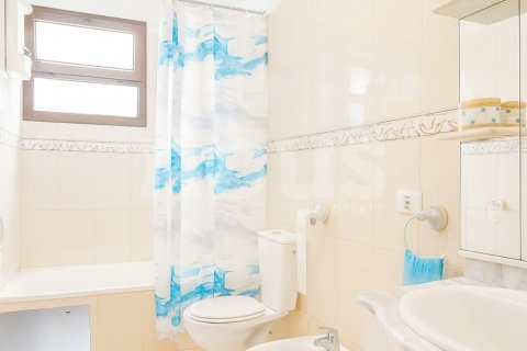 Apartment for sale in Cabo Blanco, Tenerife, Spain 3 bedrooms, 87 sq.m. No. 196686 - photo 8