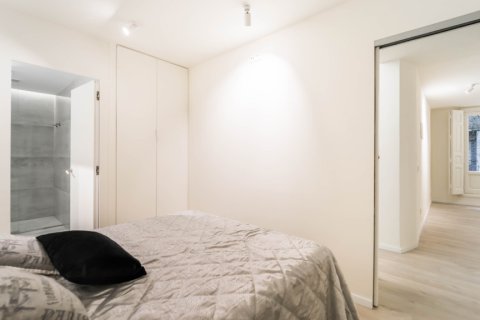 Apartment for rent in Madrid, Spain 2 bedrooms, 130 sq.m. No. 196682 - photo 12