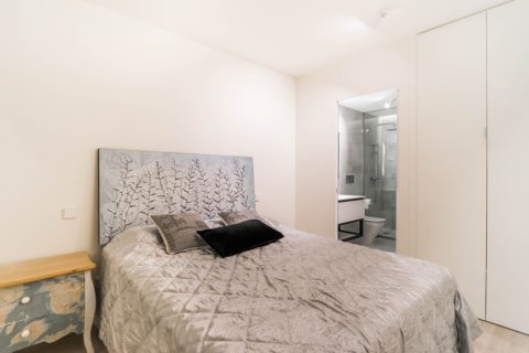 Apartment for rent in Madrid, Spain 2 bedrooms, 130 sq.m. No. 196682 - photo 11